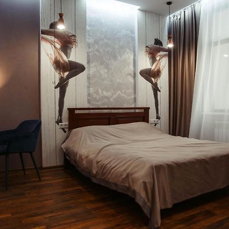 Апартаменты Центр Uman Square Apartment Ngoại thất bức ảnh