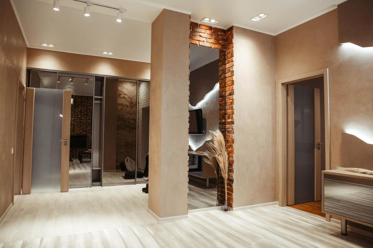 Апартаменты Центр Uman Square Apartment Ngoại thất bức ảnh